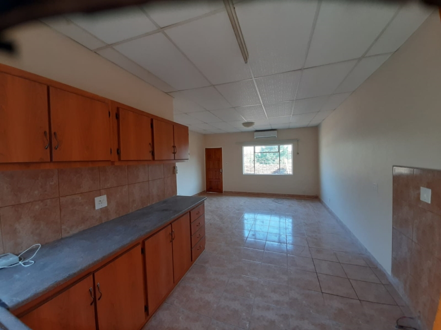 16 Bedroom Property for Sale in Hartswater Northern Cape